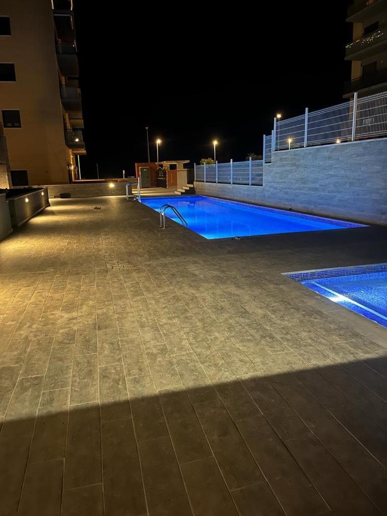 Atico Con Piscina Privada Y Zona Chill Out Appartement Sant Carlos de la Ràpita Buitenkant foto